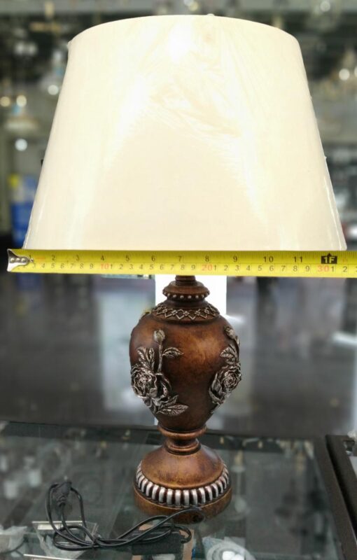 Lebar Kap Lampu Meja 308156