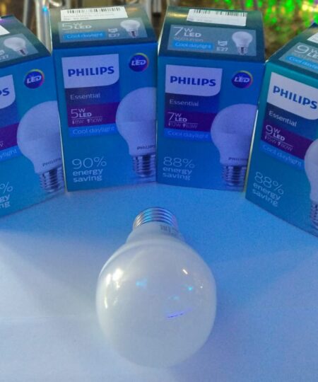 Philips LED Essentials E27