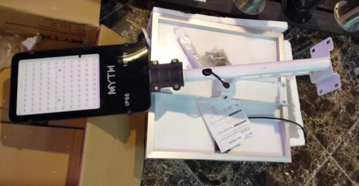PJU Solar HL-100 100W Rakitan